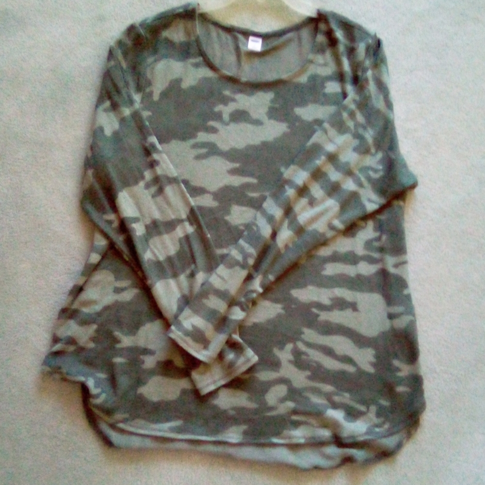 Long sleeve shirt